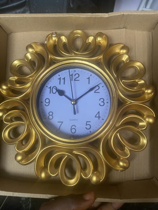 Wall clock I GOLD as some scratches