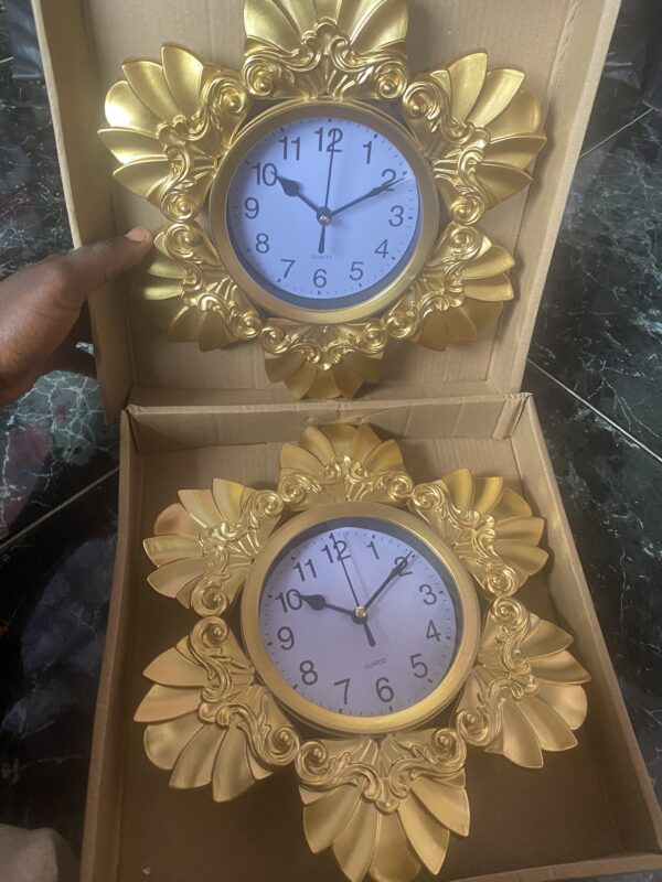 Wall clock k GOLD