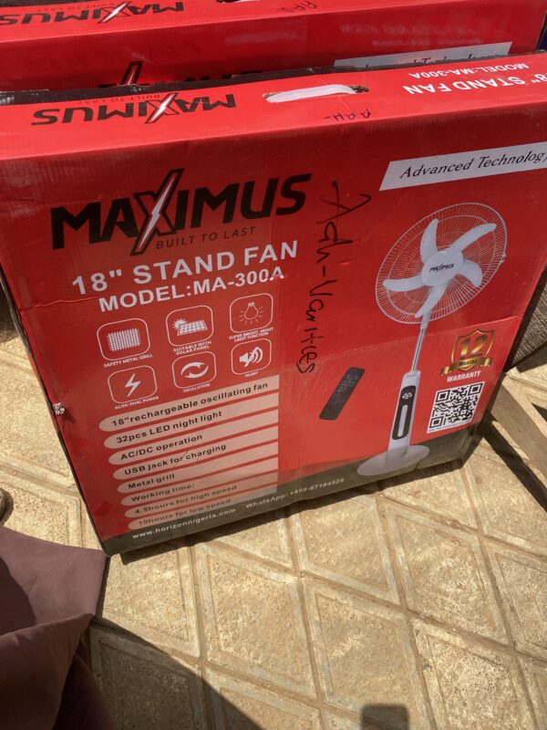 Maximus 18 inches  fan rechargeable