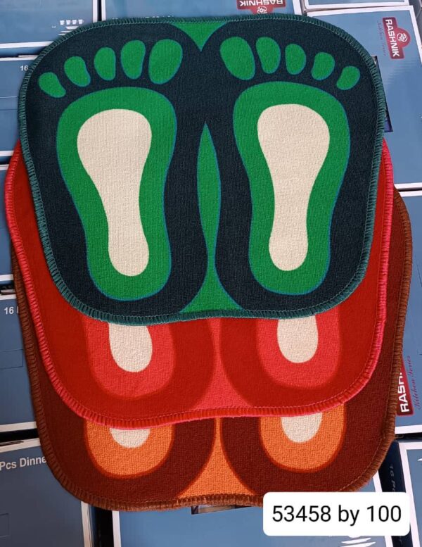 Fluffy foot mat