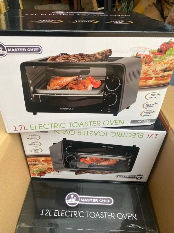 Master chef 12L oven with top grill