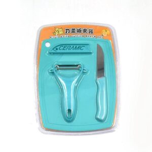Mini chopping board with knife